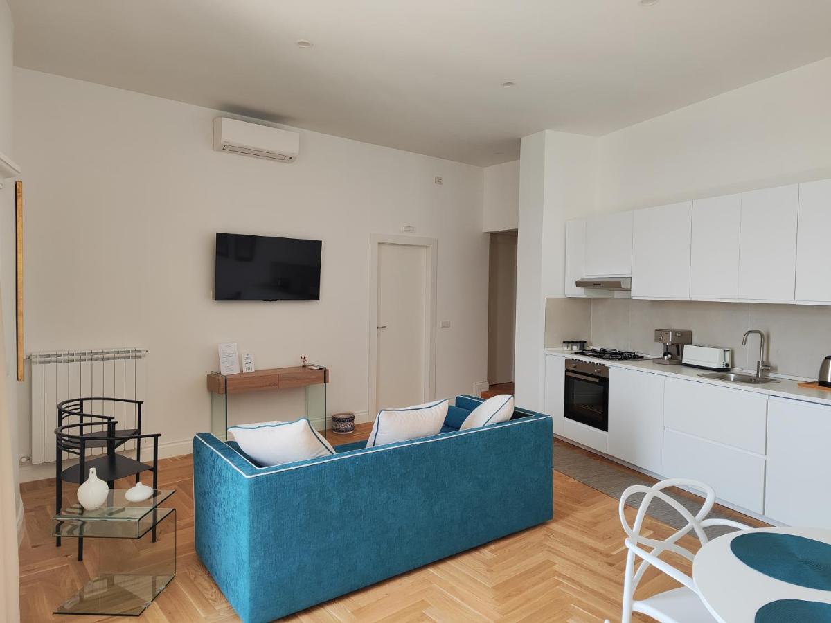 Santa Lucia Luxury Apartment Неаполь Екстер'єр фото